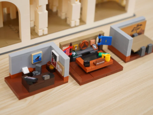 Collectible civic architecture building set CR004