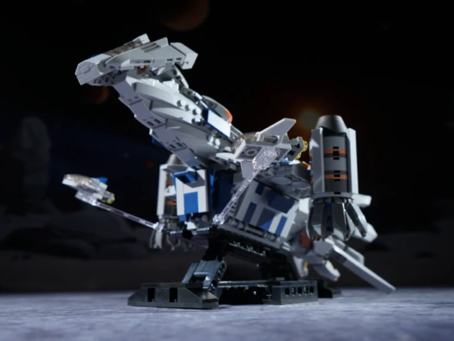 Small escort ship attached to the CR006 cargo freighter display