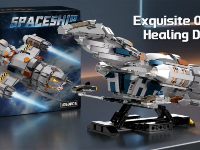 Top view of the CR006 deep-space cargo freighter building model